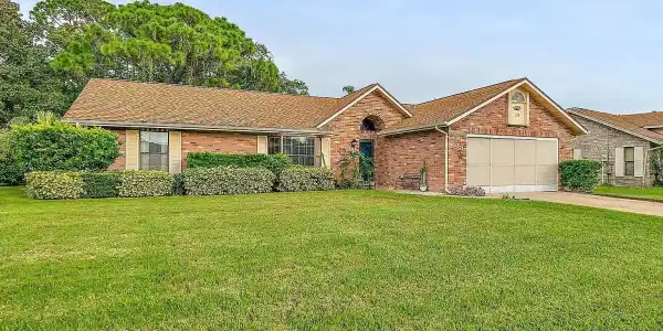 213 MEADOW LAKE