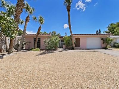 3104 COLDWELL