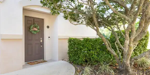 80 RIVERVIEW S