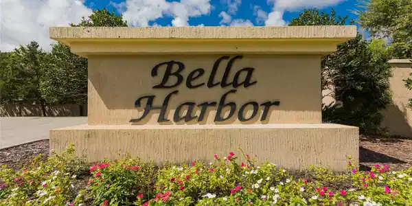 100 BELLA HARBOR