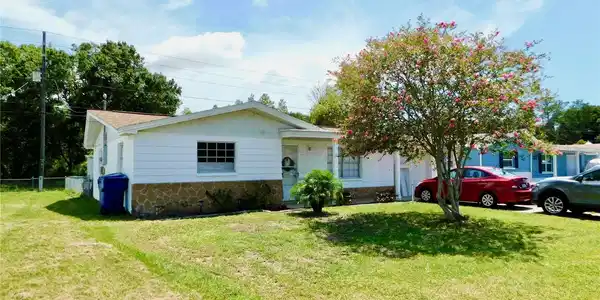 3842 BEACON SQUARE