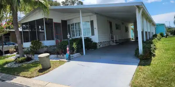 12501 ULMERTON