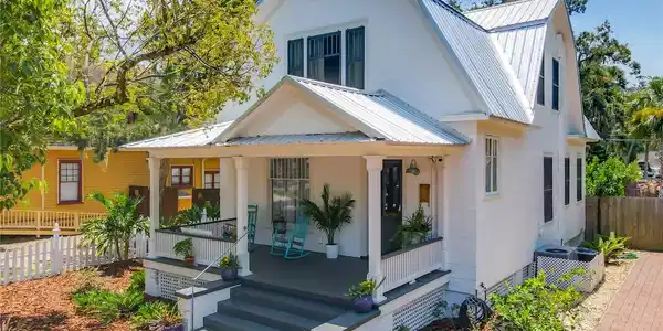 512 MAGNOLIA