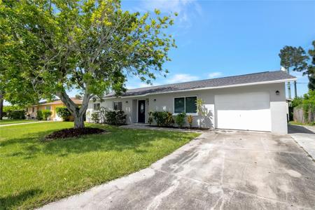 1415 10TH E