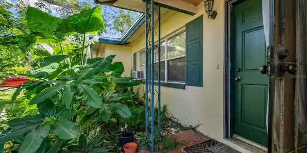12120 CROFT E