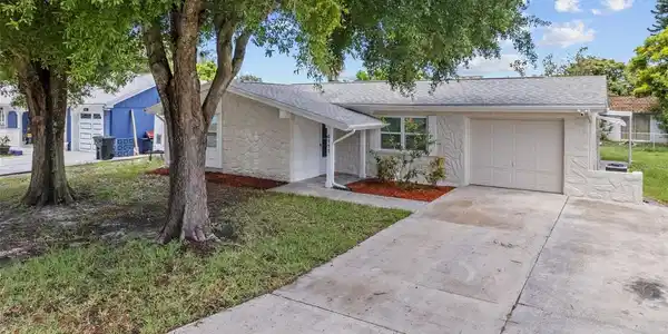 4111 CLAREMONT