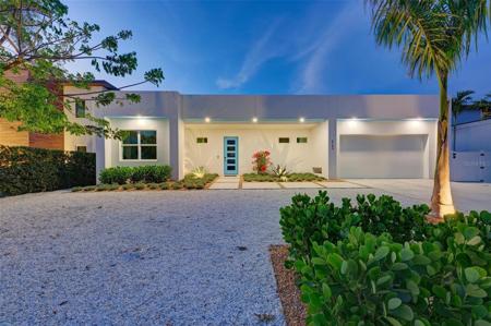 2163 WALDEMERE