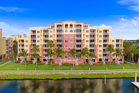 606 RIVIERA DUNES