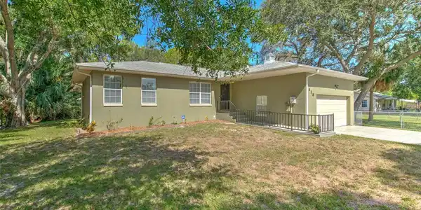 415 10TH SW