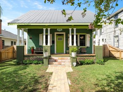 304 S ORANGE STREET