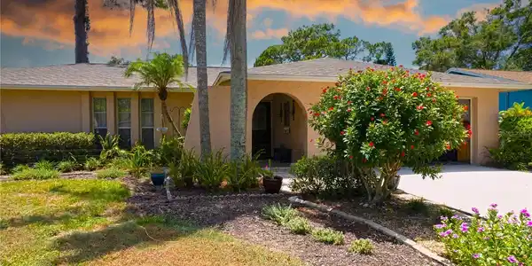 3053 CASCADE