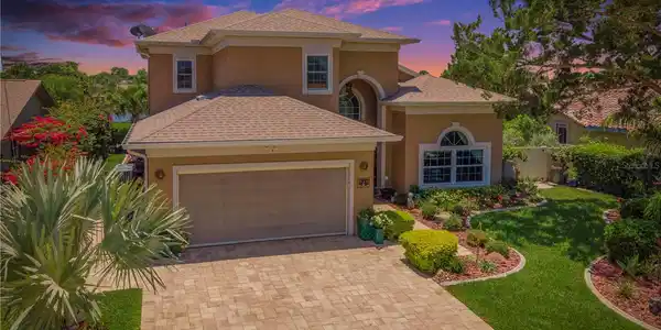 12 CRAZY HORSE CT