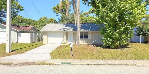 15839 VILLA DRIVE
