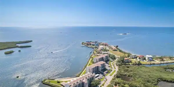 4650 BAY