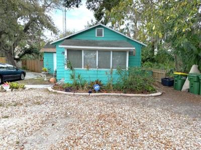 928 HIGHLAND STREET