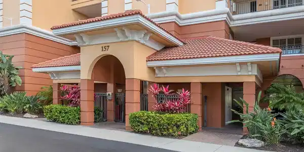 157 TAMPA E