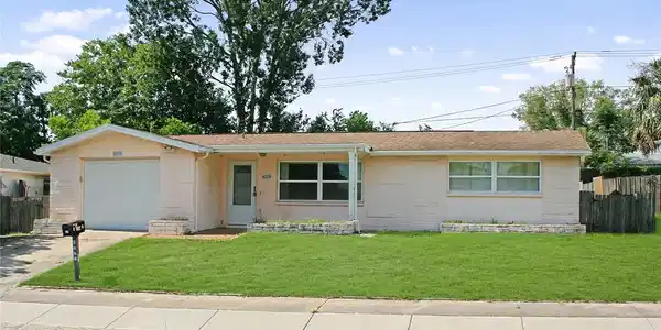 4209 WESTWOOD DRIVE