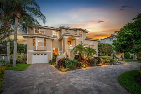 208 SHORE DRIVE