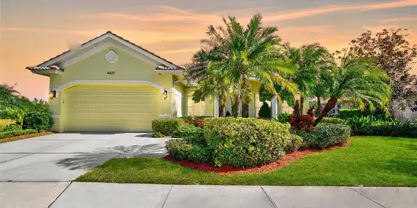4431 SINTINA COURT