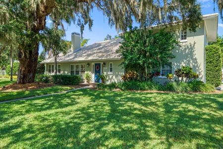 303 PONCE DE LEON