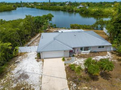 910 BAYSHORE