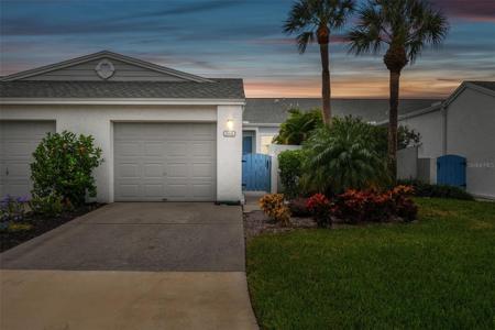 844 WATERSIDE LN