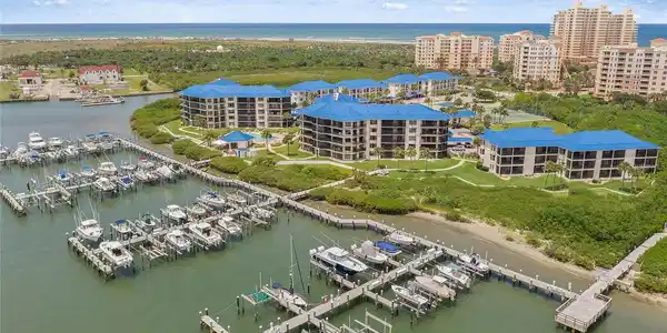 2700 PENINSULA