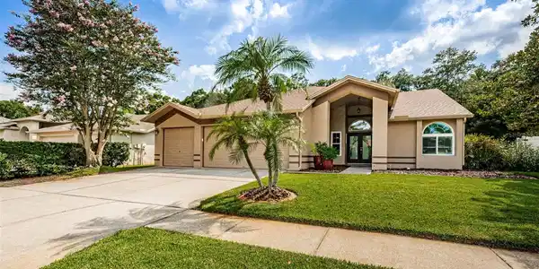 10216 VISTA POINTE