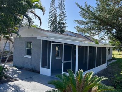2162 HENRY NE