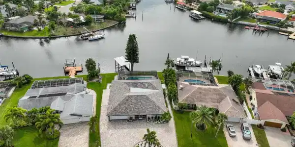 6431 LAKE SUNRISE DRIVE