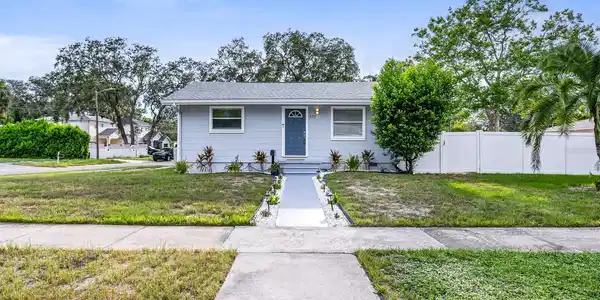 575 ZANESVILLE S