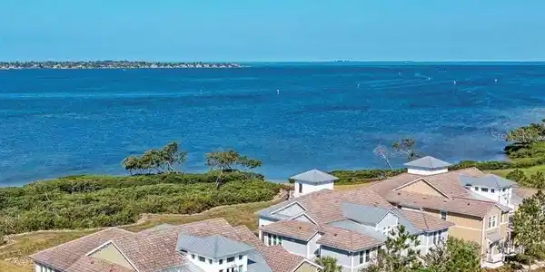 326 COMPASS POINT