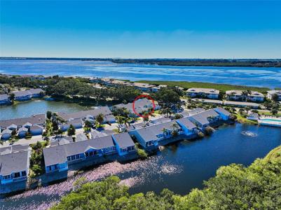1275 SPOONBILL LANDINGS