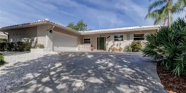 3635 AVOCADO RD
