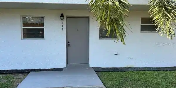 9815 47TH N