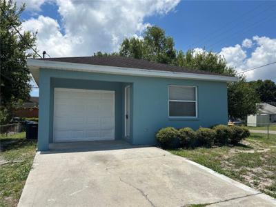 703 29TH E
