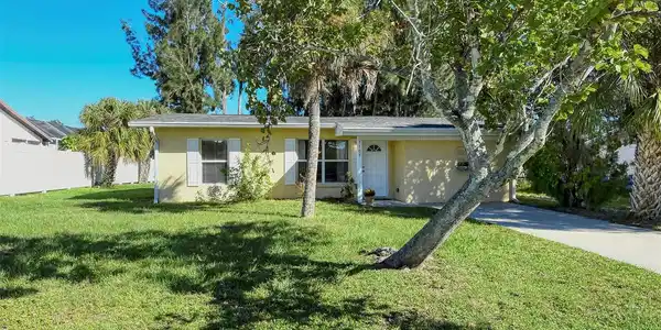 1107 PINELAND AVENUE
