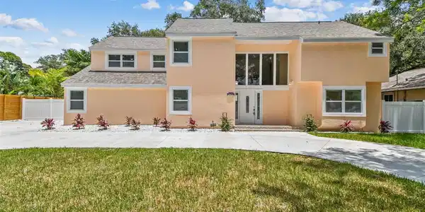 2735 PARK N