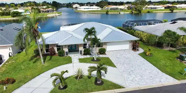 1731 S GONDOLA COURT