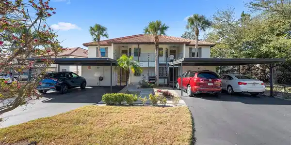 110 PINE HOLLOW DRIVE