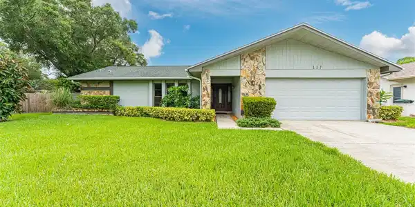 117 OAK CREST