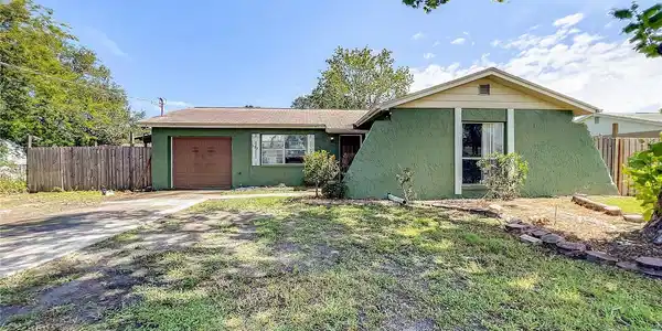 533 FLORIDA CIRCLE S