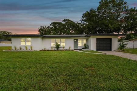 501 OAKWOOD