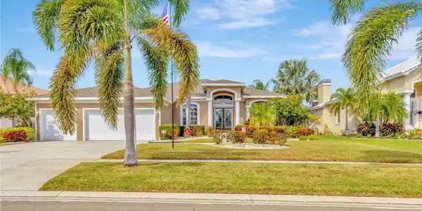 819 BUNKER VIEW DRIVE
