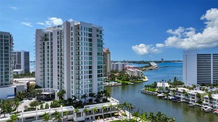 401 QUAY COMMONS