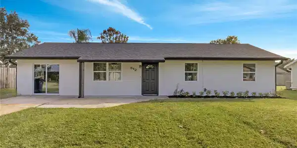 512 WILDWOOD DRIVE