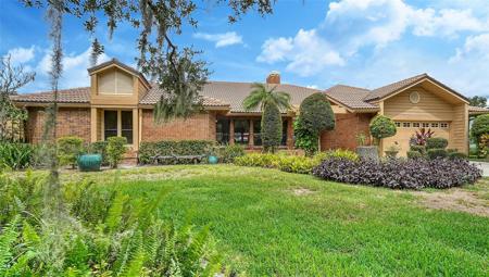 3106 LAKESIDE CIRCLE
