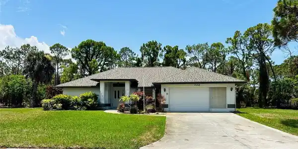304 PINE GLEN COURT