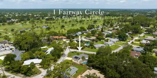 1 Fairway CIRCLE