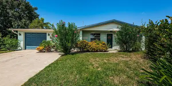 2721 DOMINION